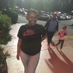Meet your Posher, Tanesha